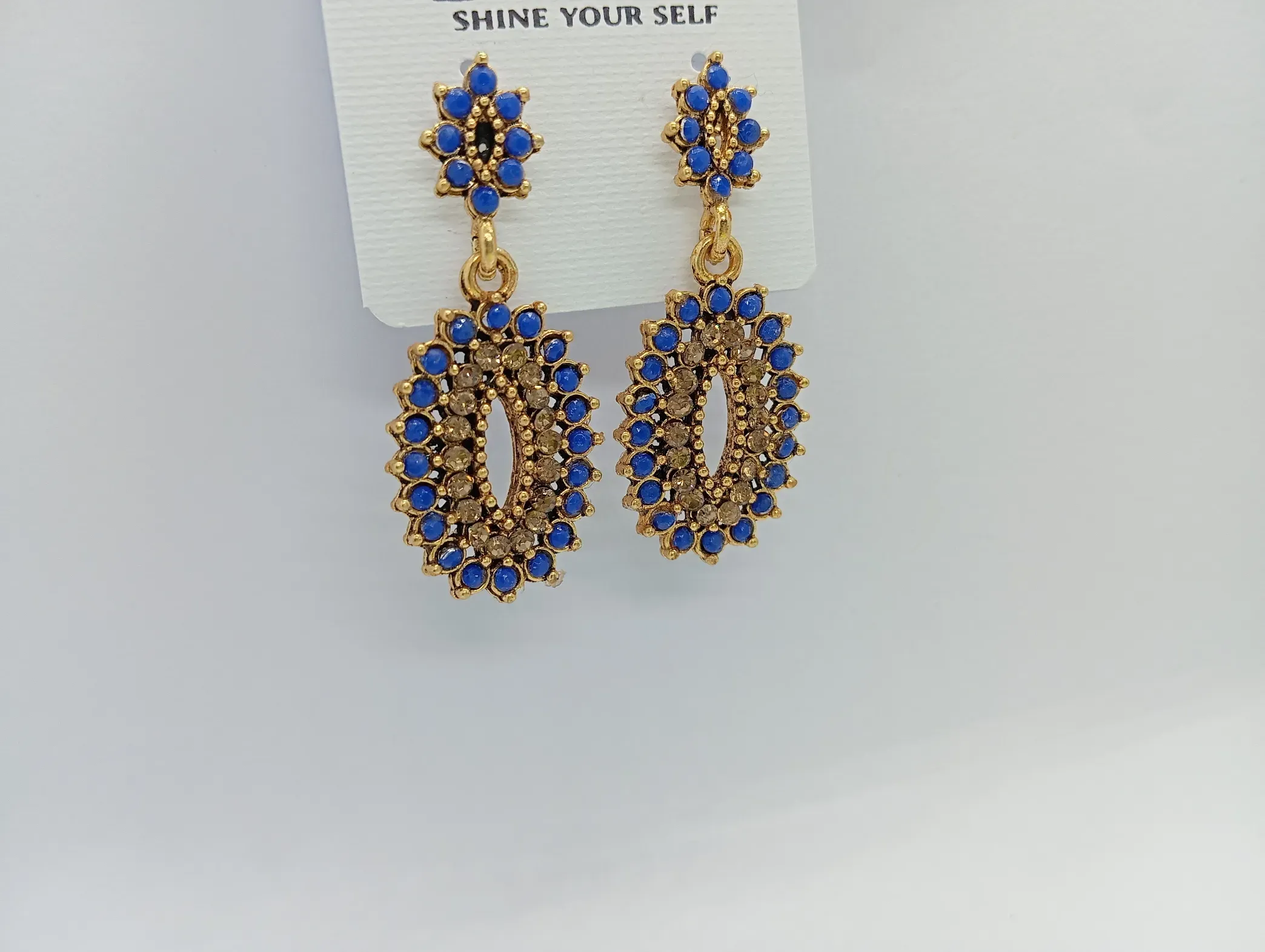 Dhuni Blue Stone Studded Earrings