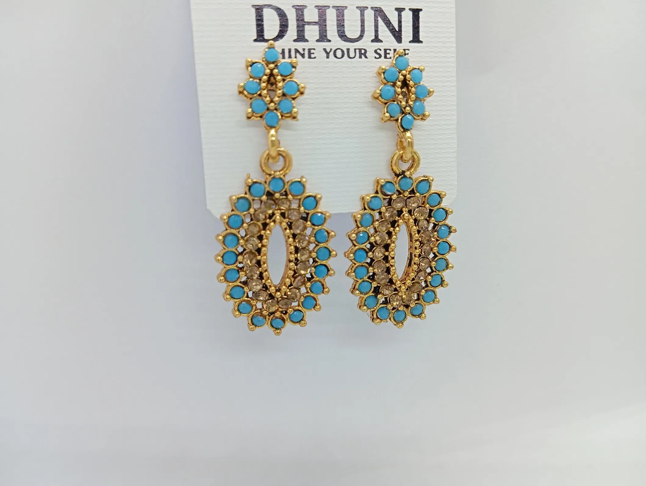 Dhuni Blue Stone Studded Earrings