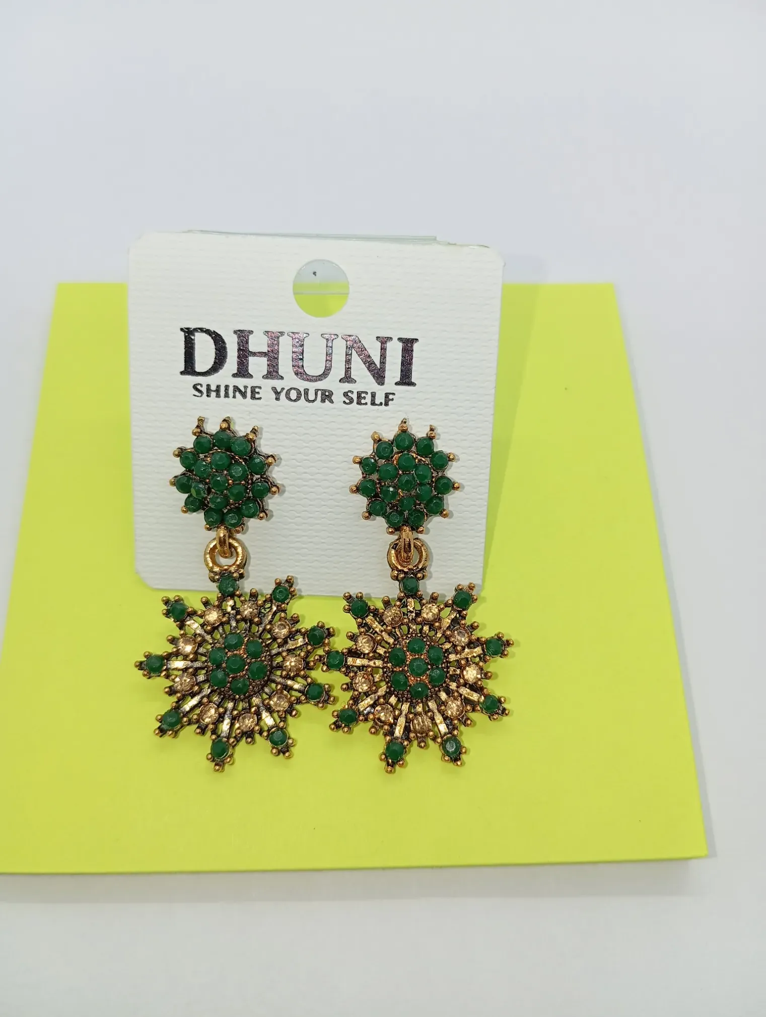 Dhuni Green Floral Earrings