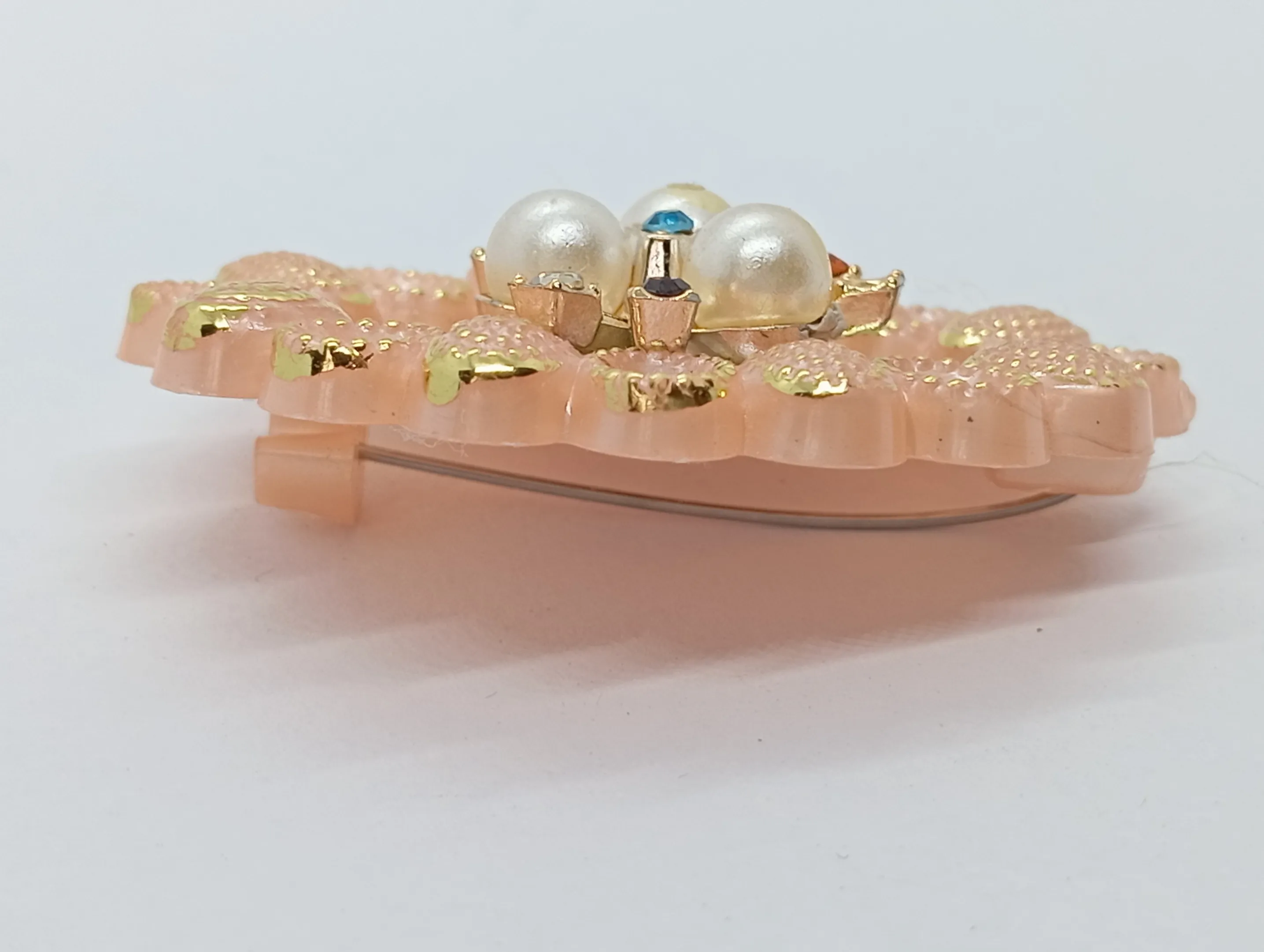 Pearl Embellished Hair Clip
