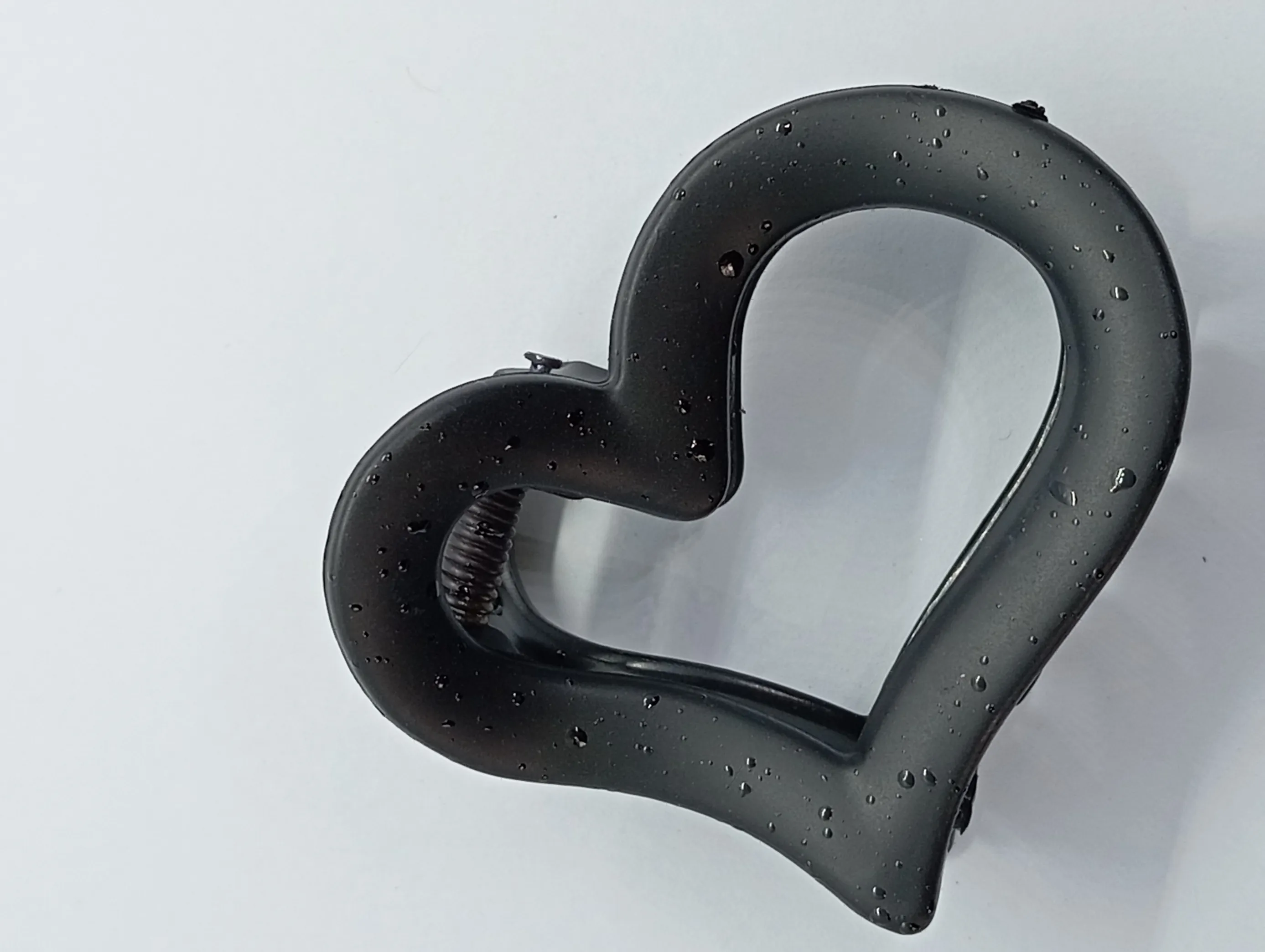 Heart-Shaped Hair Claw Clip