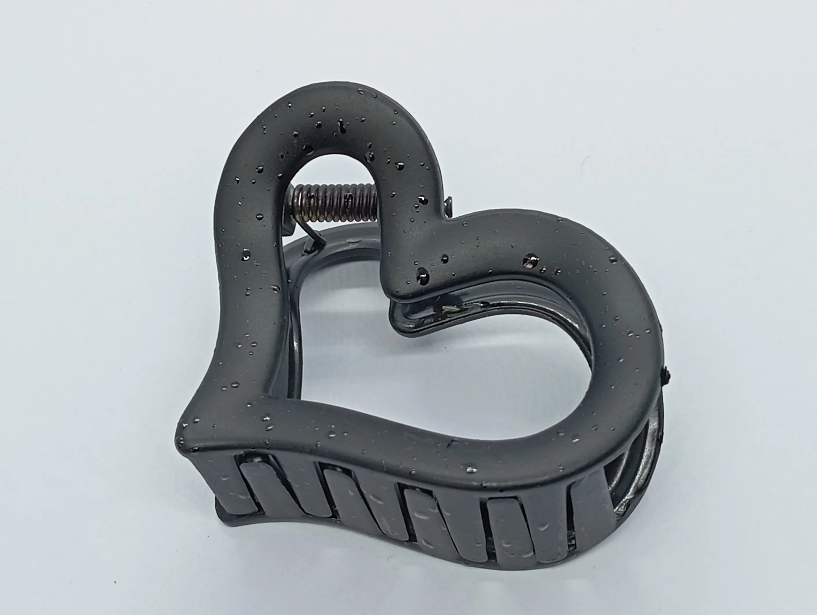 Heart-Shaped Hair Claw Clip