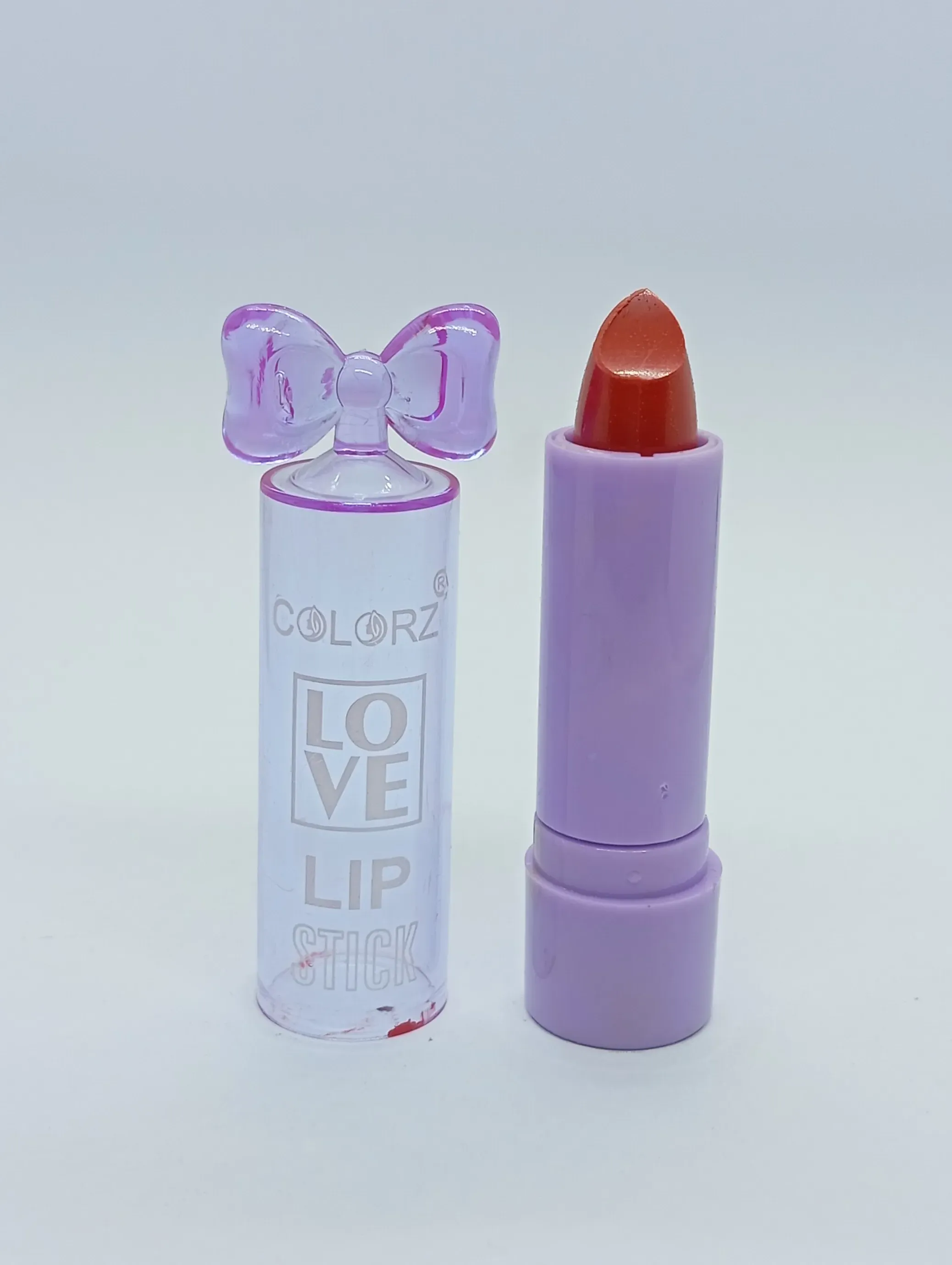 Colorz Love Lipstick – Cute Bow Cap Design, Creamy Red Shade for Daily Use