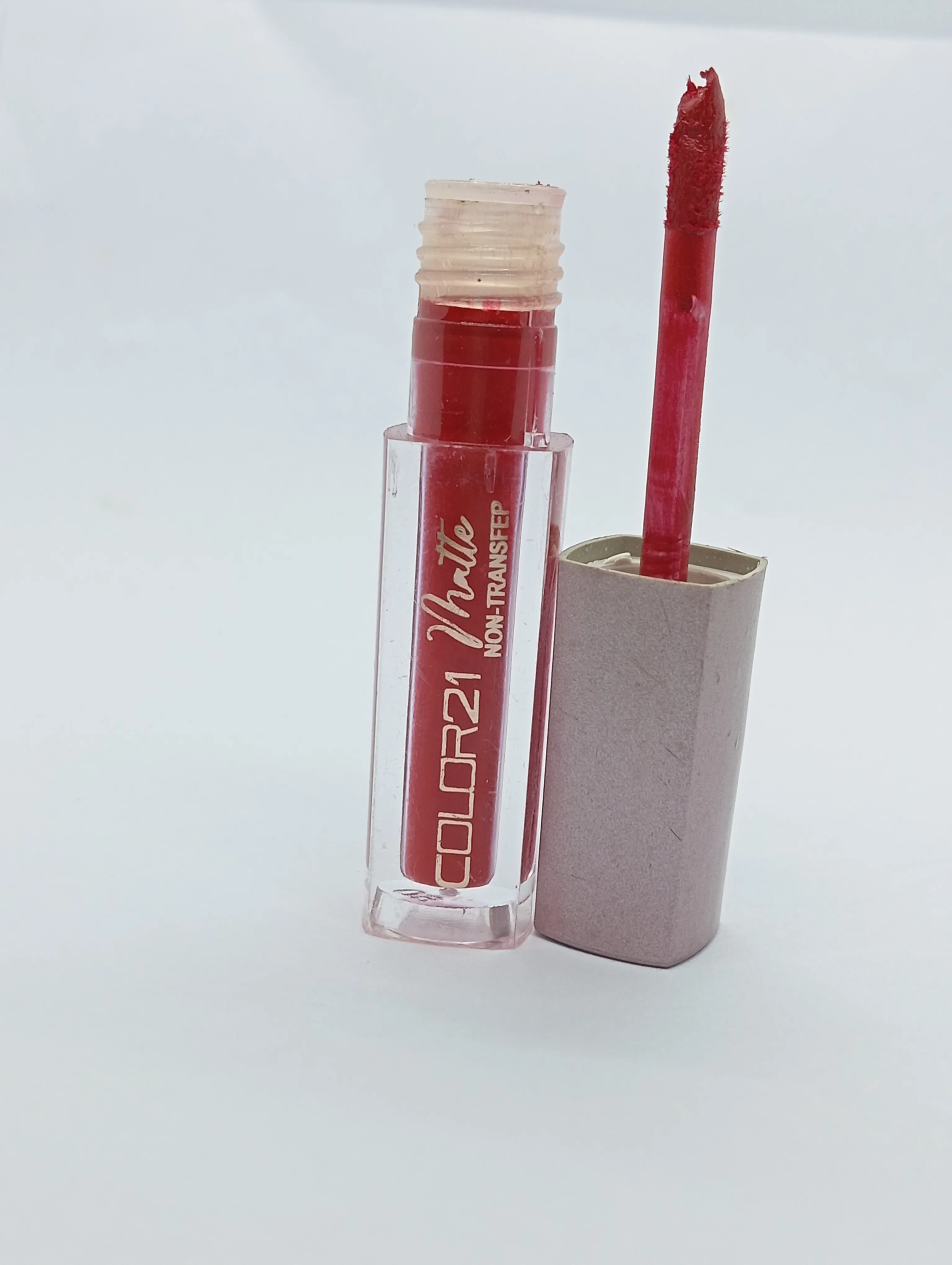 Color21 Matte Non-Transfer Lipstick