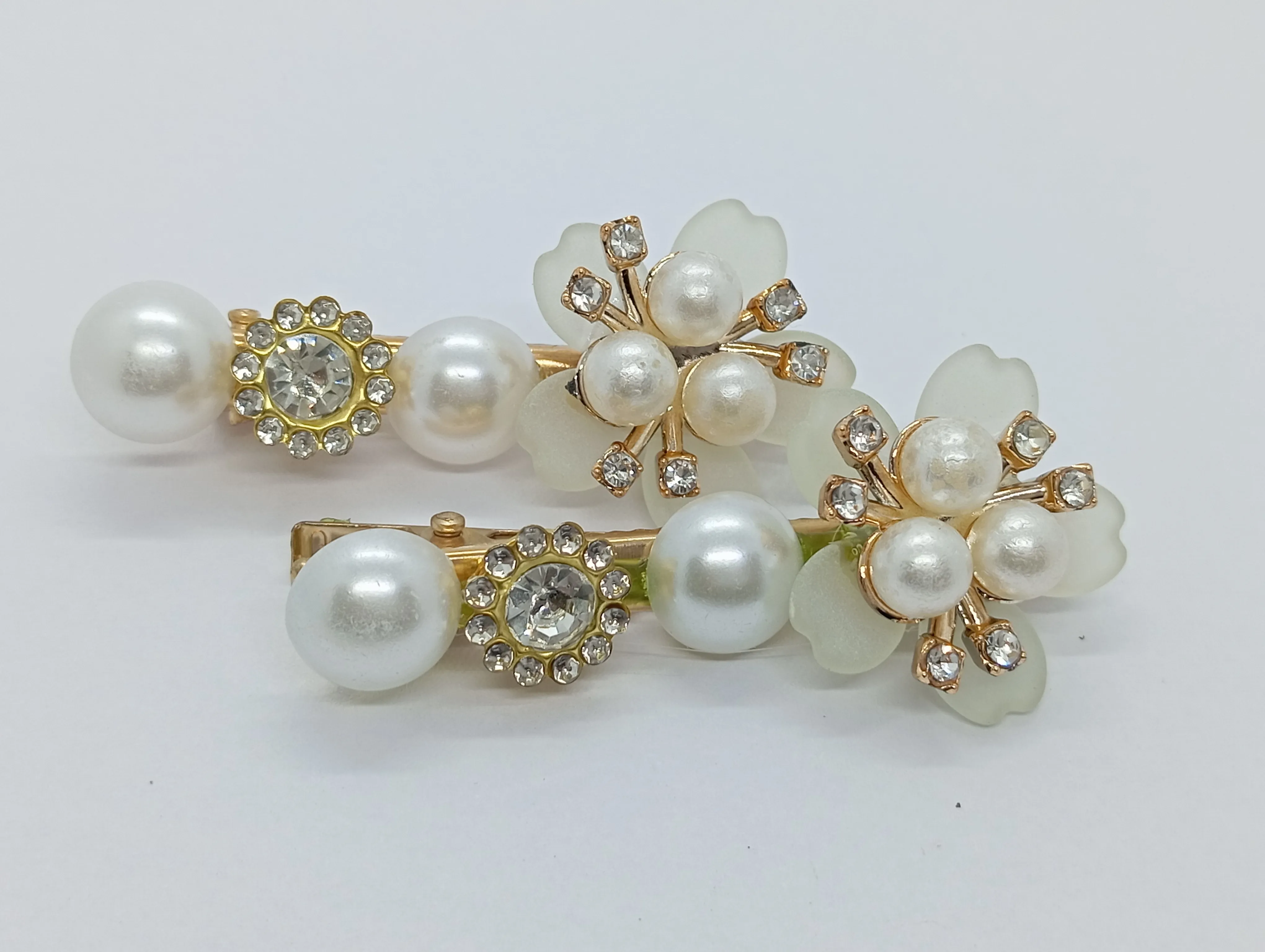Pearl Flower Hair Clips