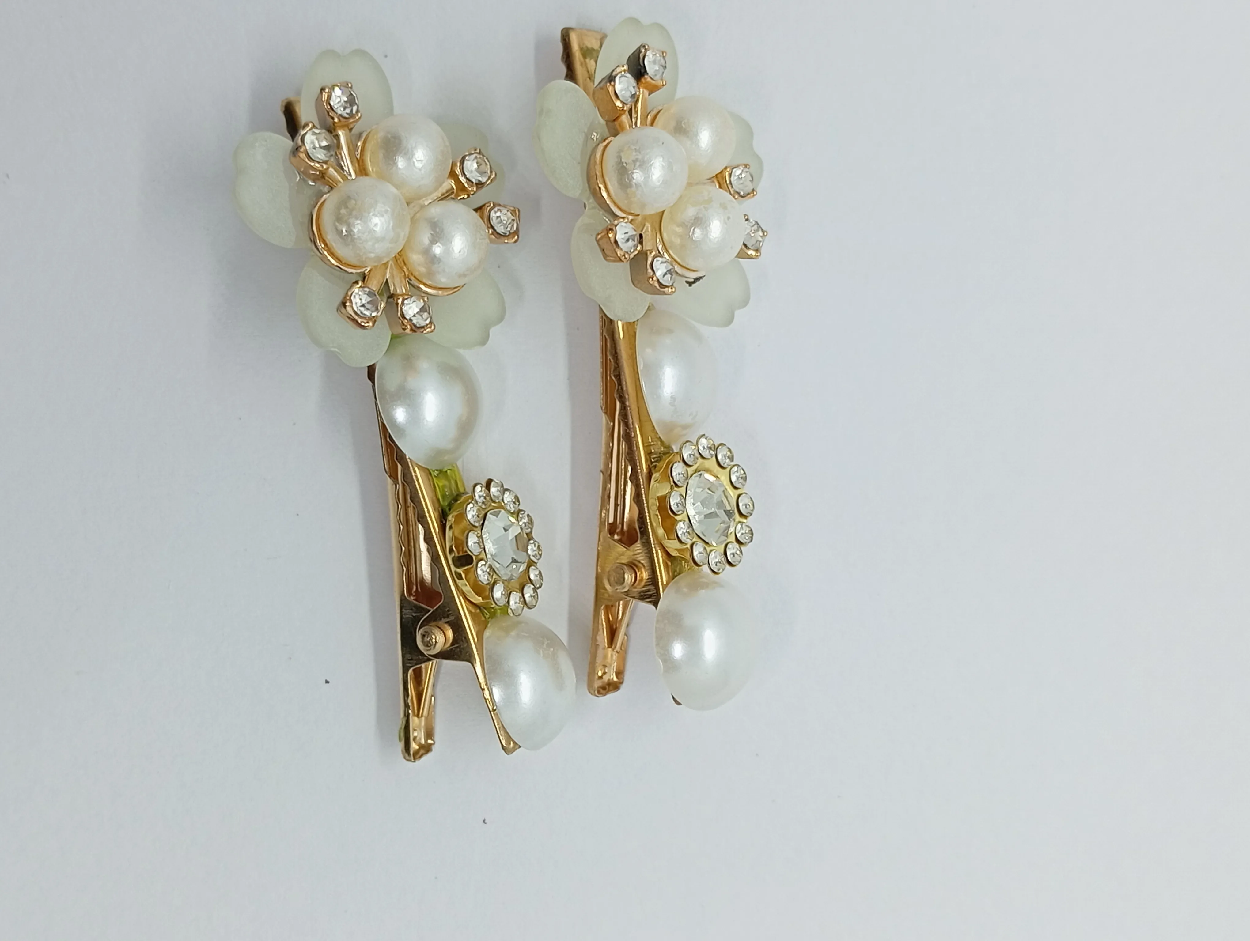 Pearl Flower Hair Clips