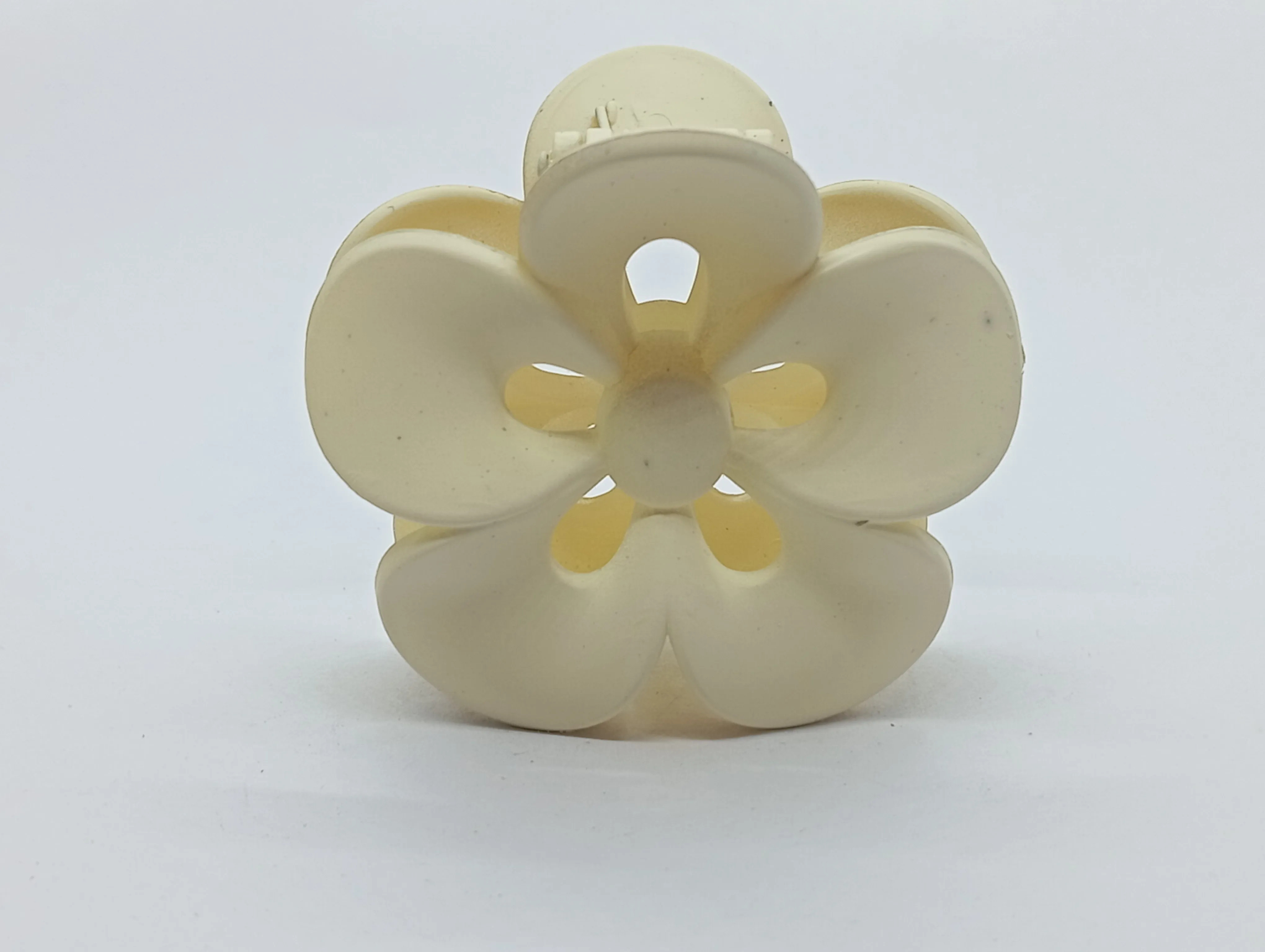 Flower-Shaped Hair Claw