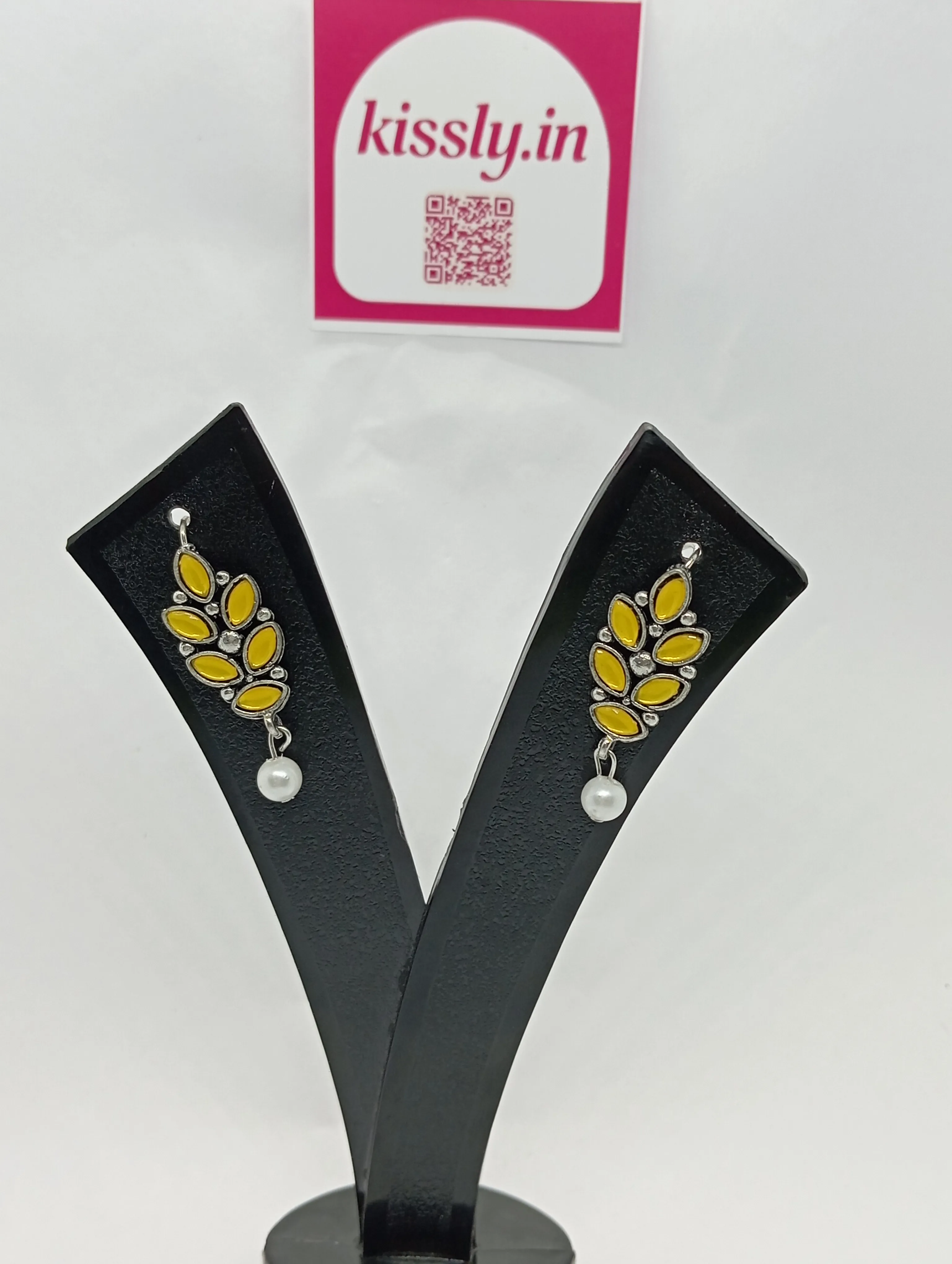 Leaf Design Earrings