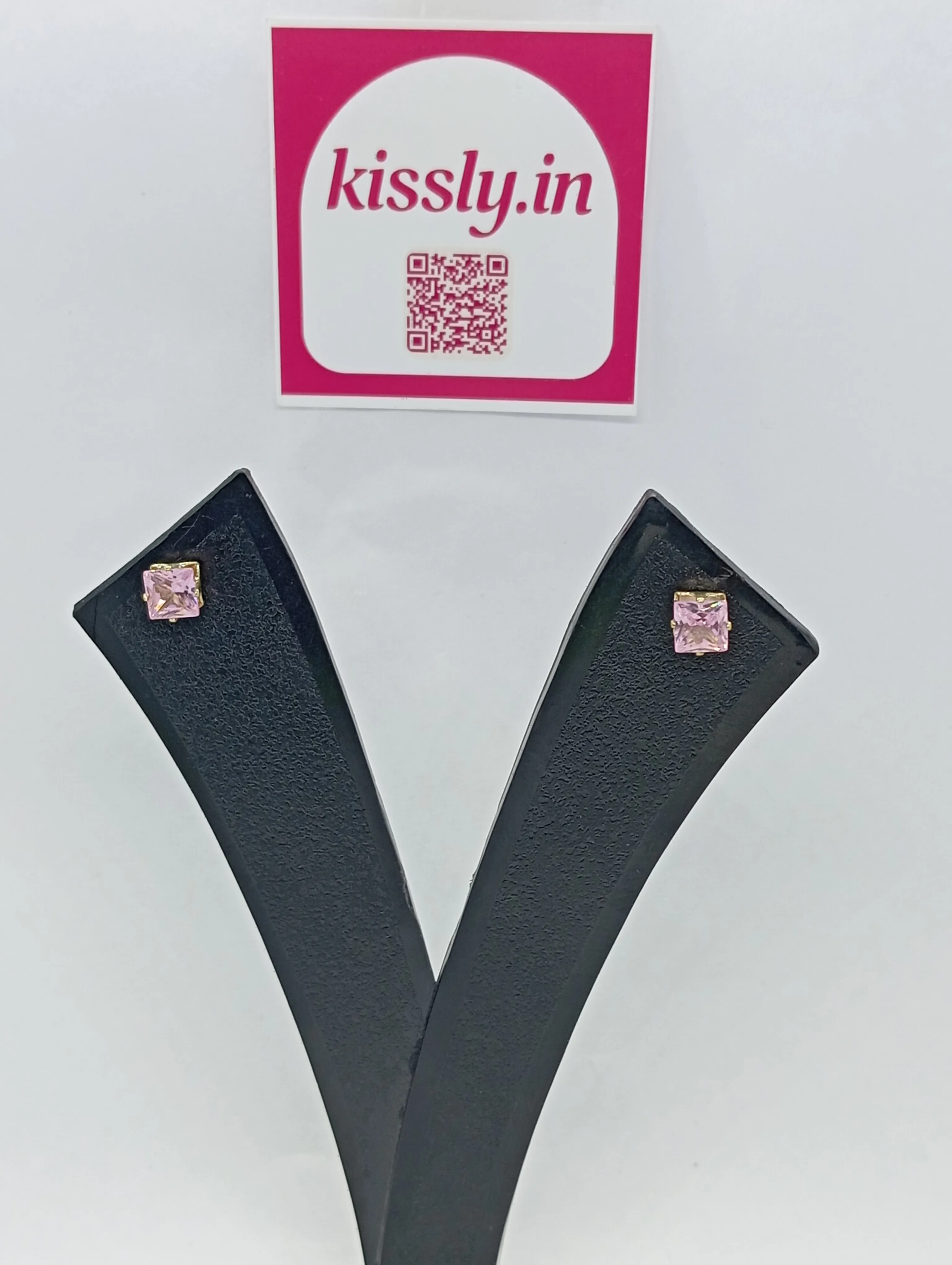 Ontos Square Stud Earrings Set