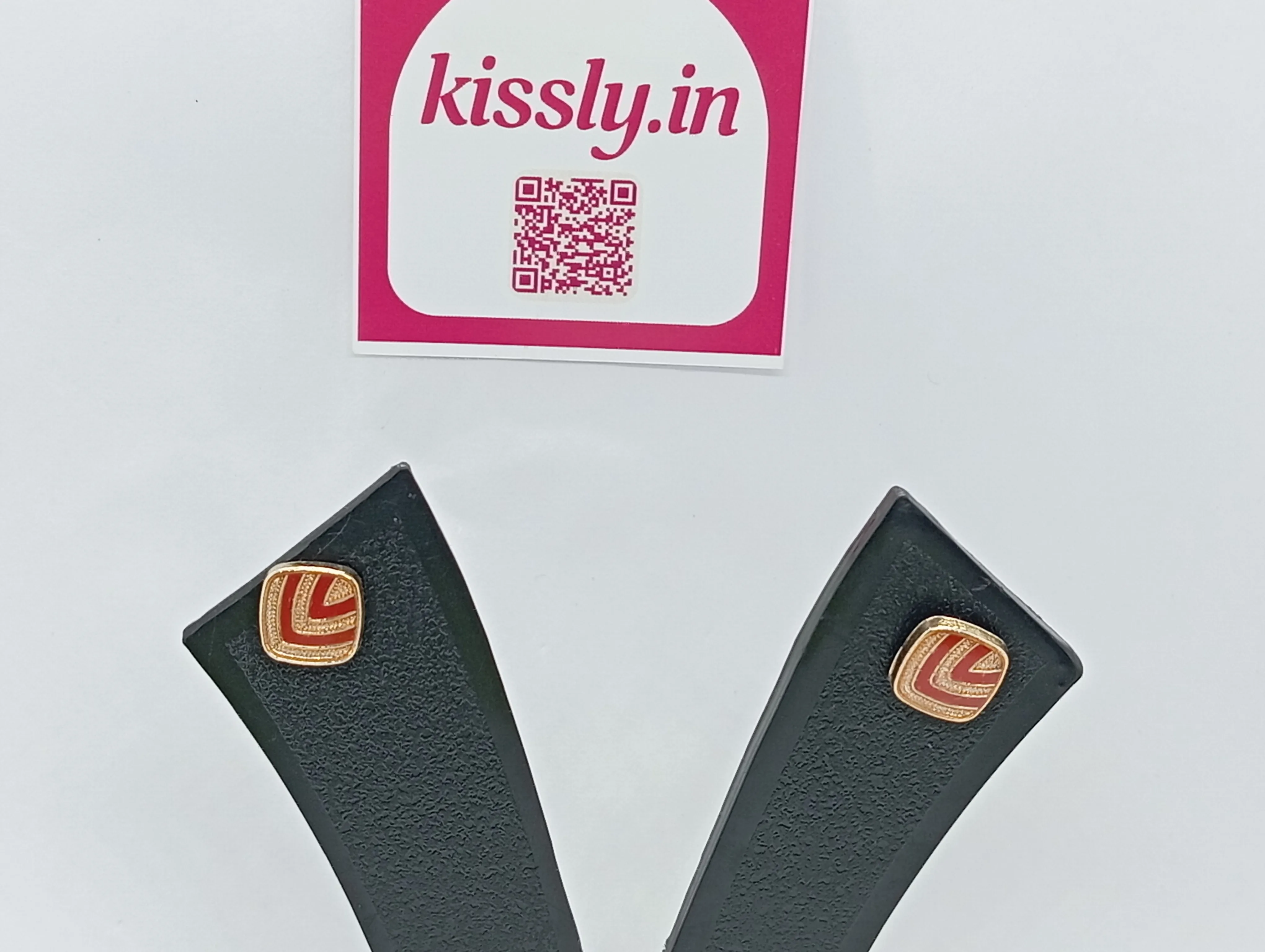 Chevron Pattern Stud Earrings