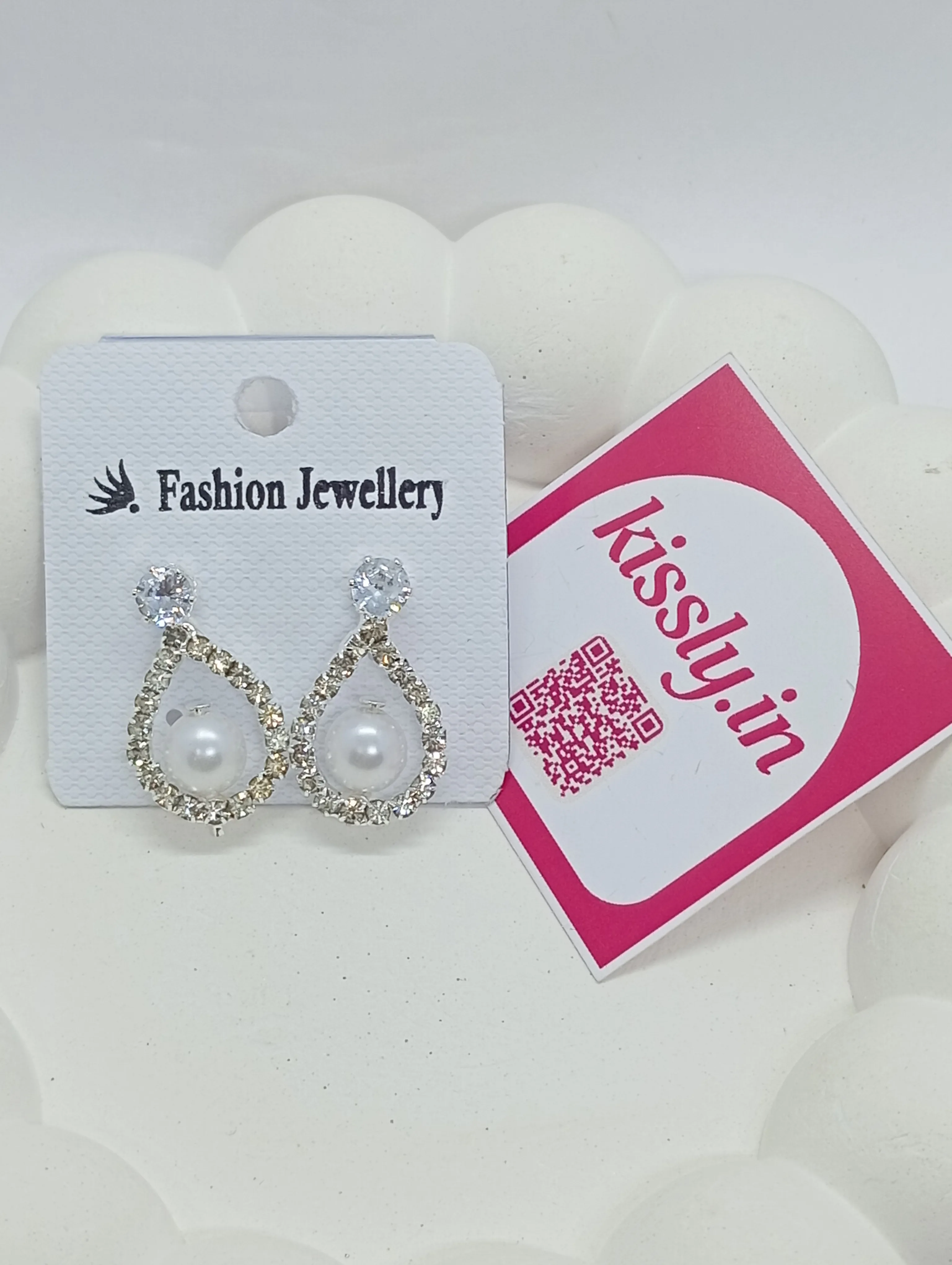 Pearl Teardrop Earrings