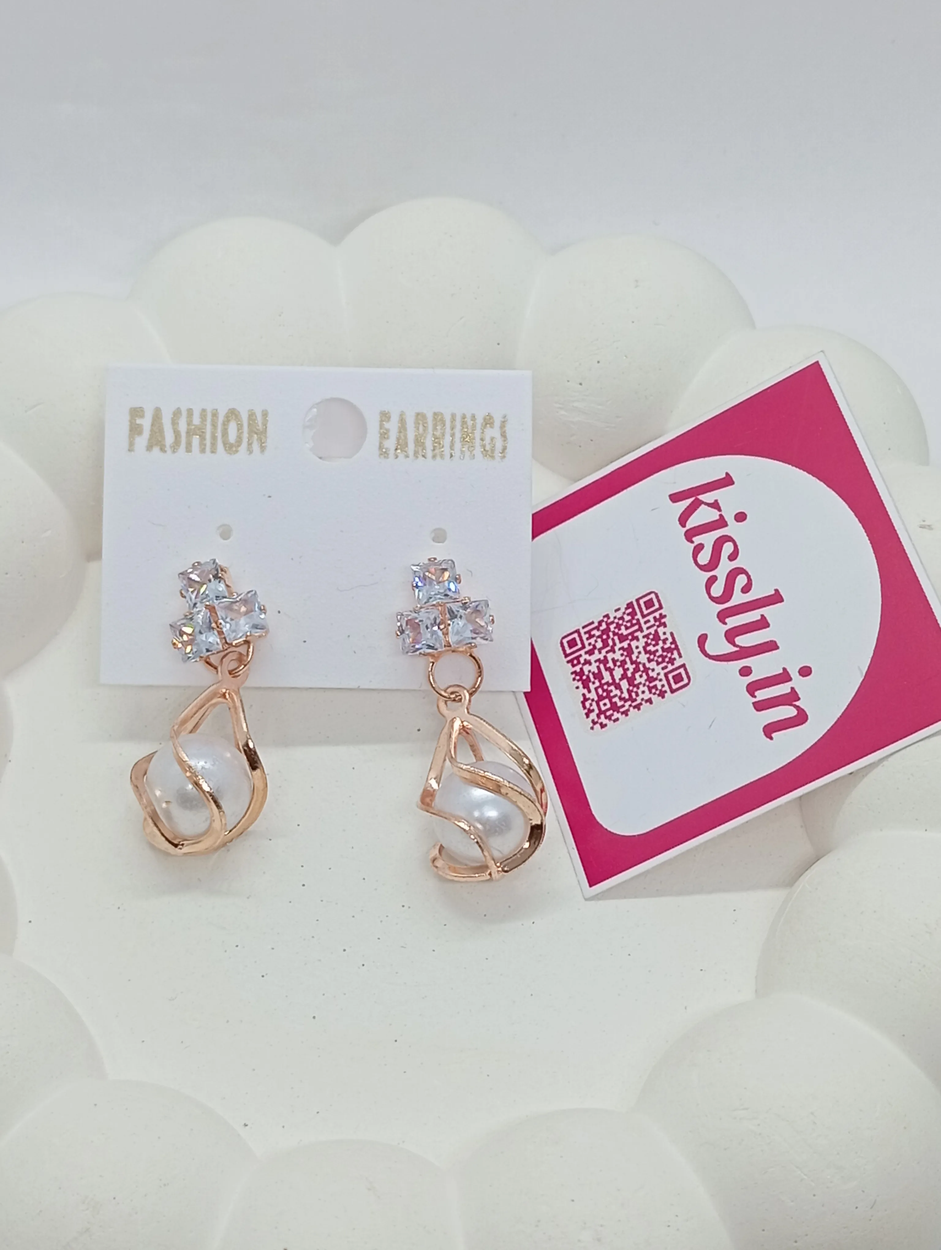Pearl Drop Fashion Earrings