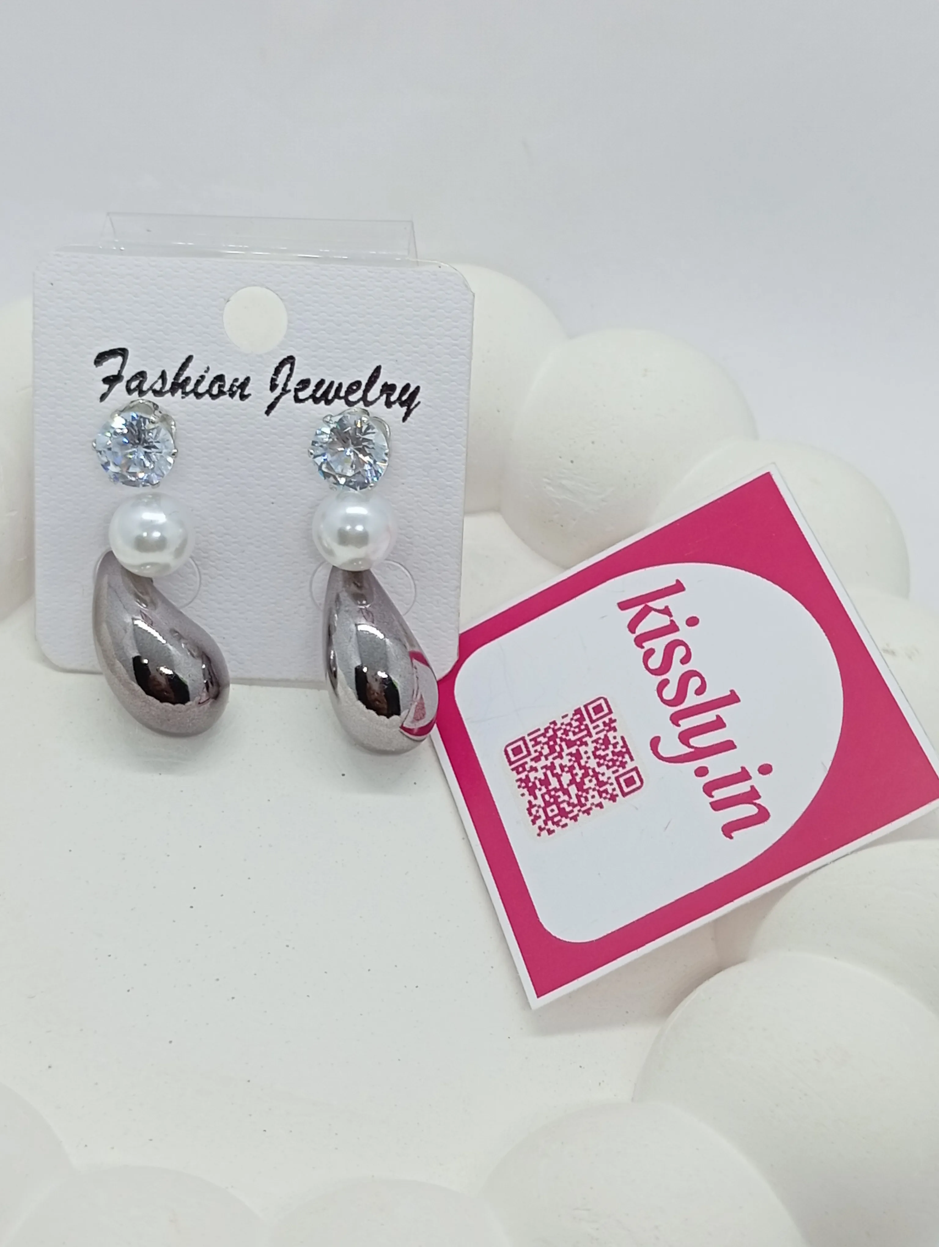 Pearl Drop Earrings
