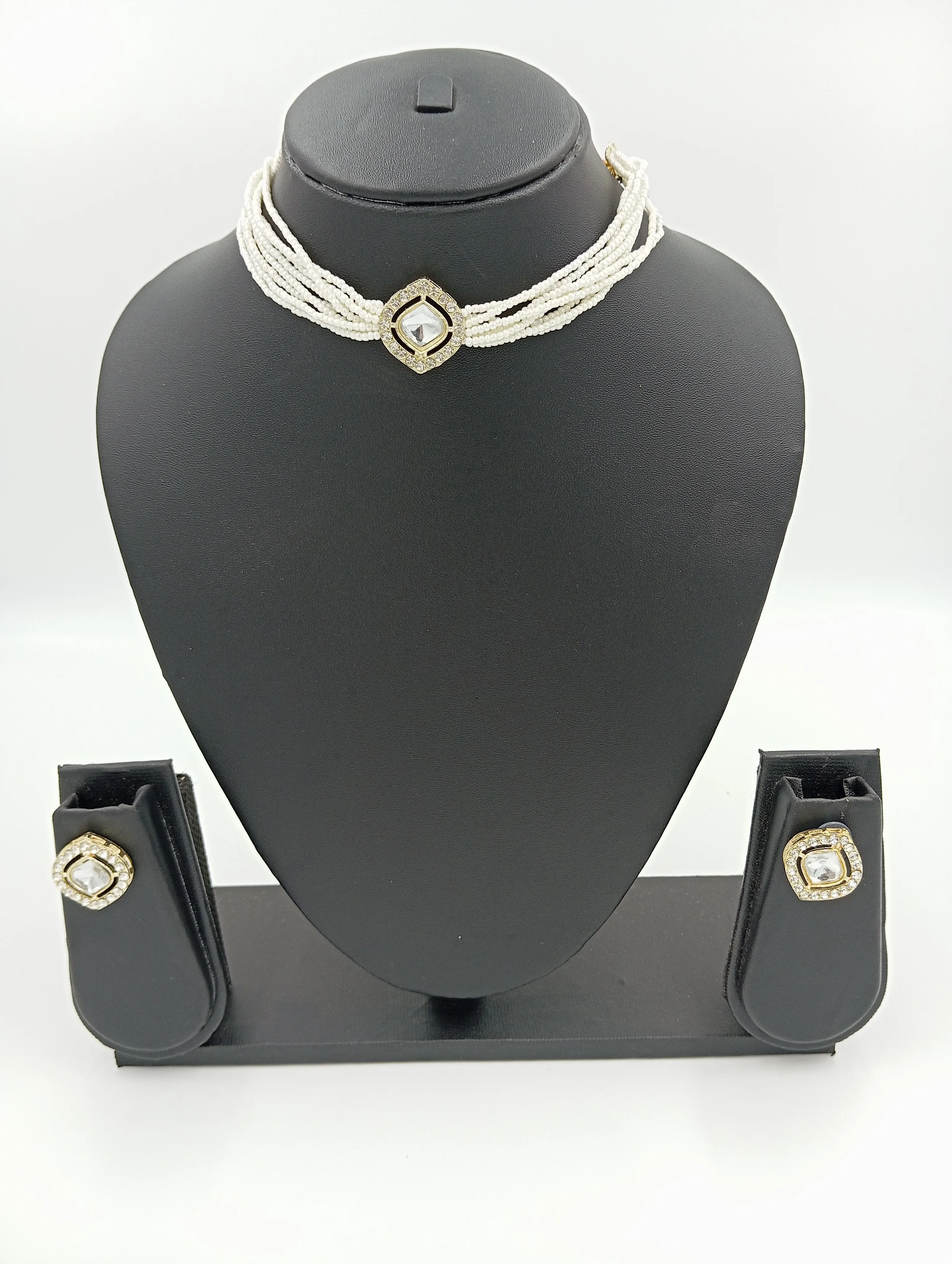 Pearl Choker Necklace Set