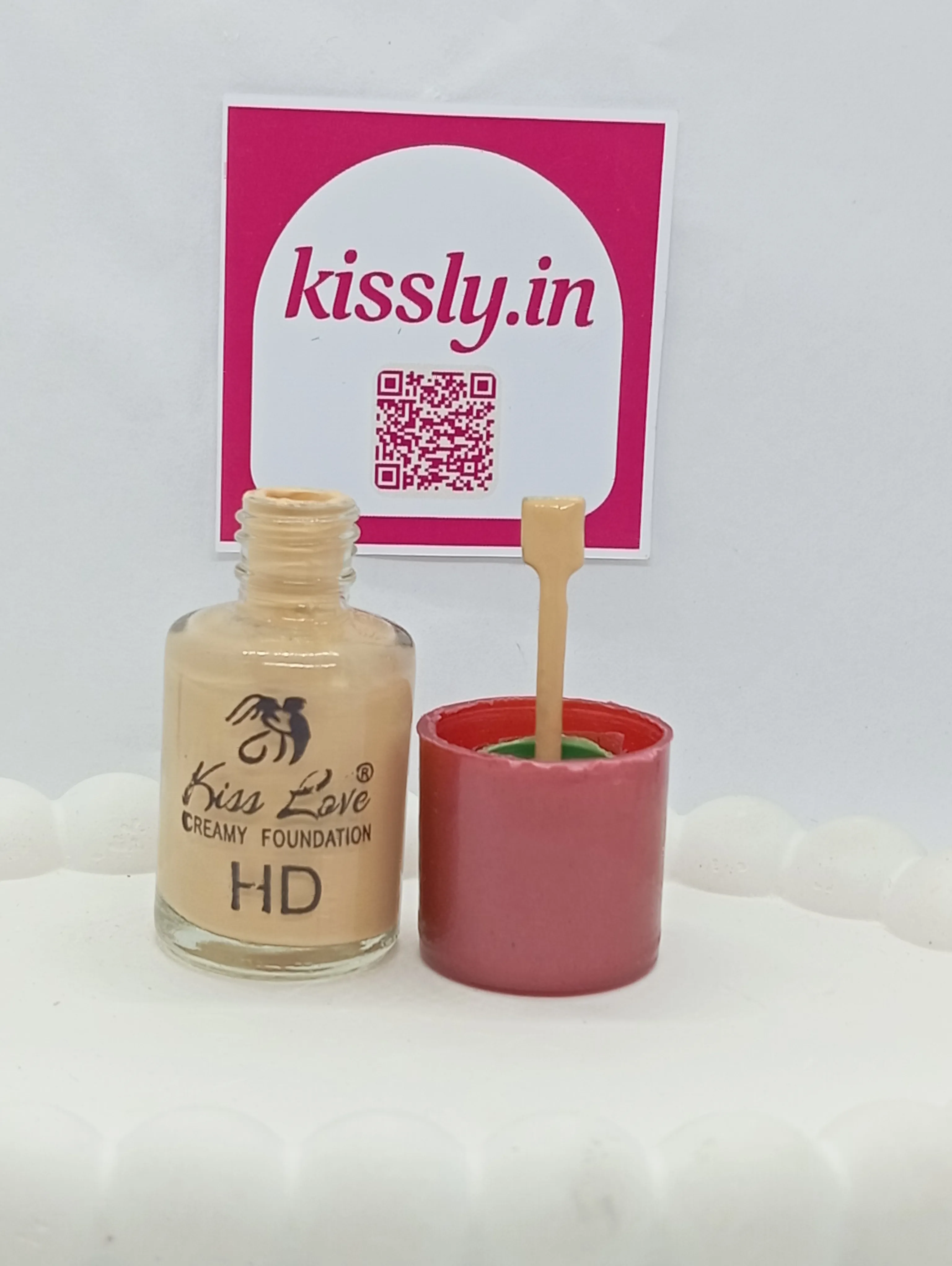 Kiss Love Creamy Foundation HD