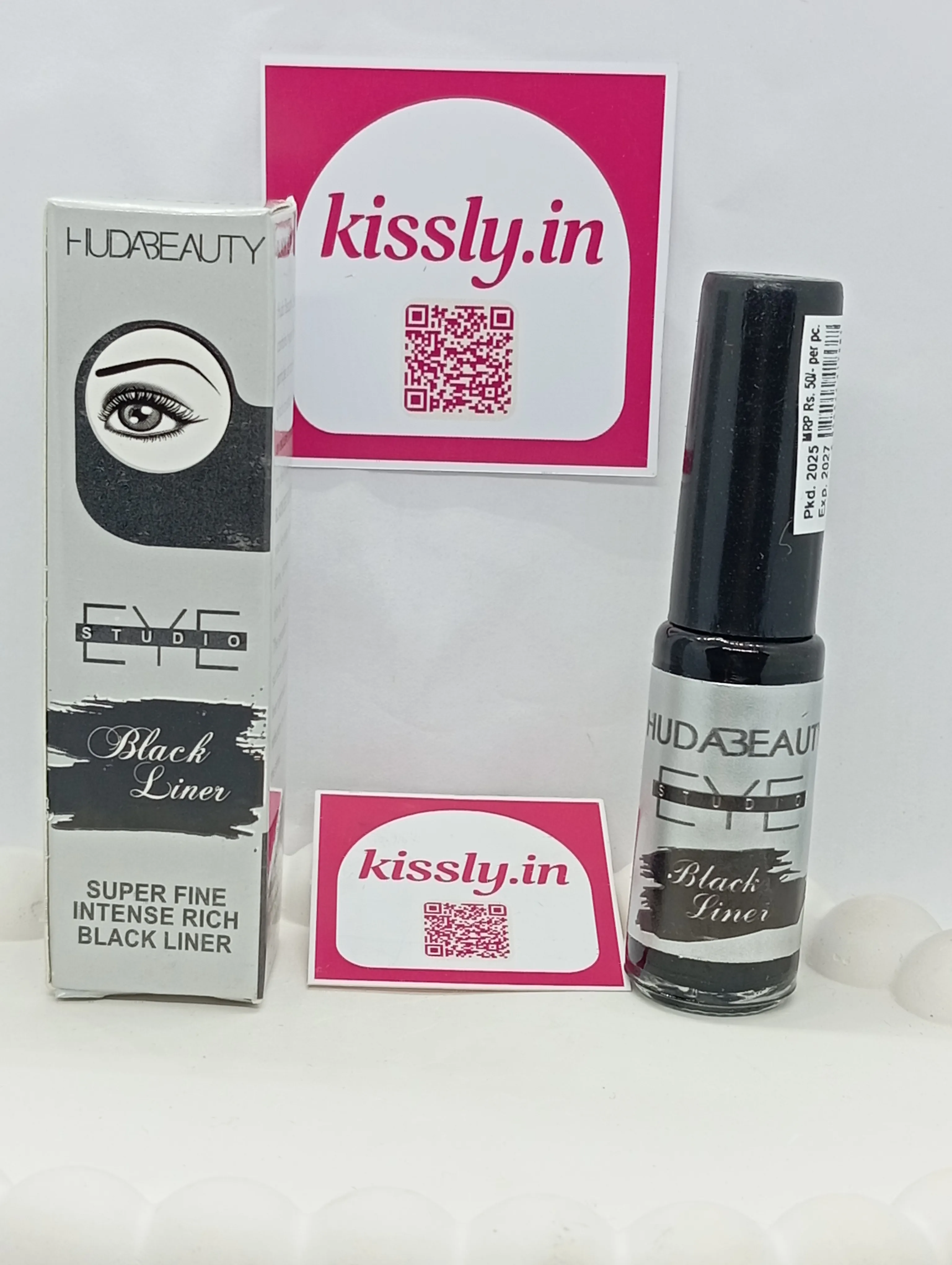 Huda Beauty Eye Studio Black Liner