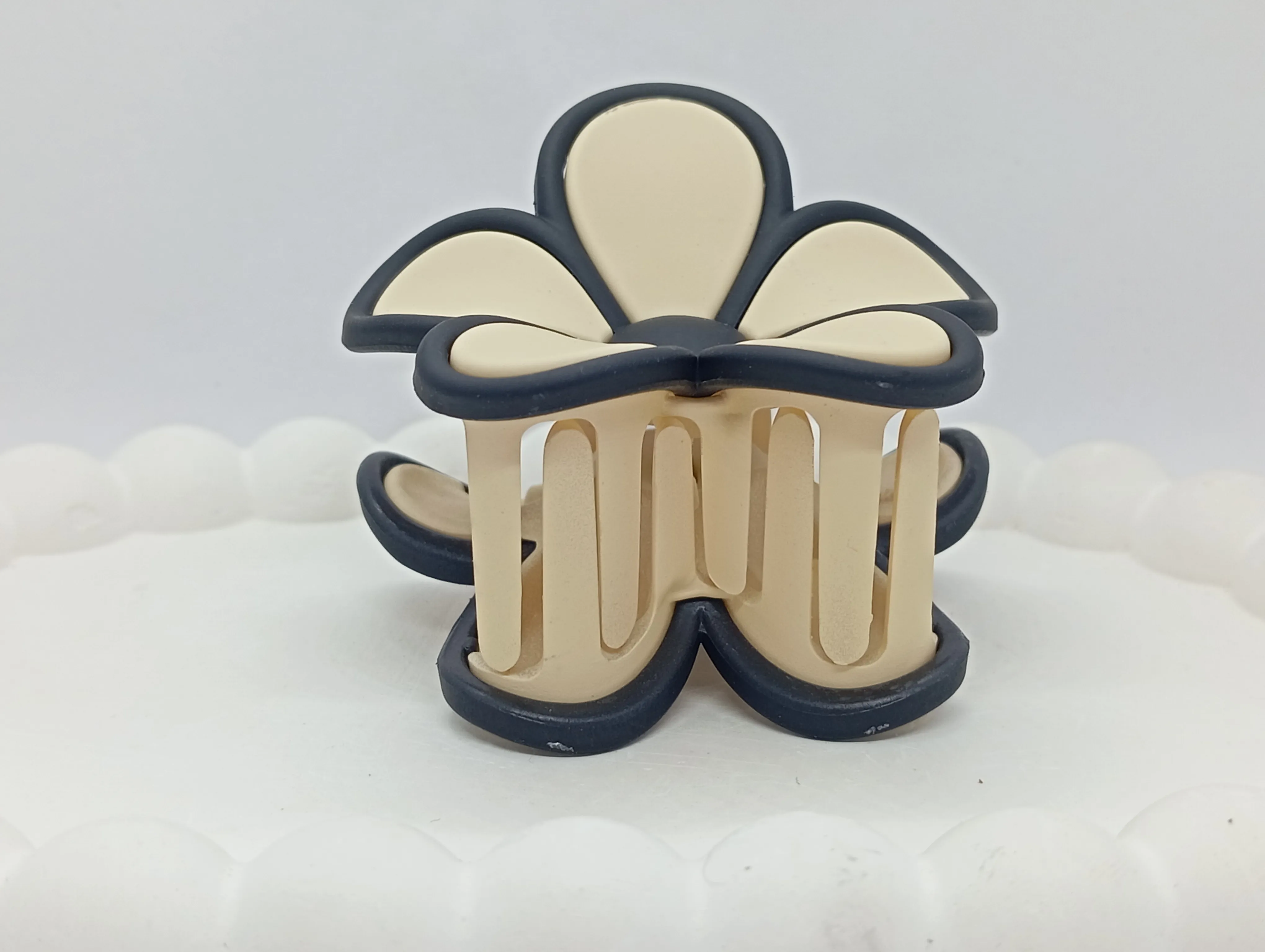 Flower-Shaped Hair Clip