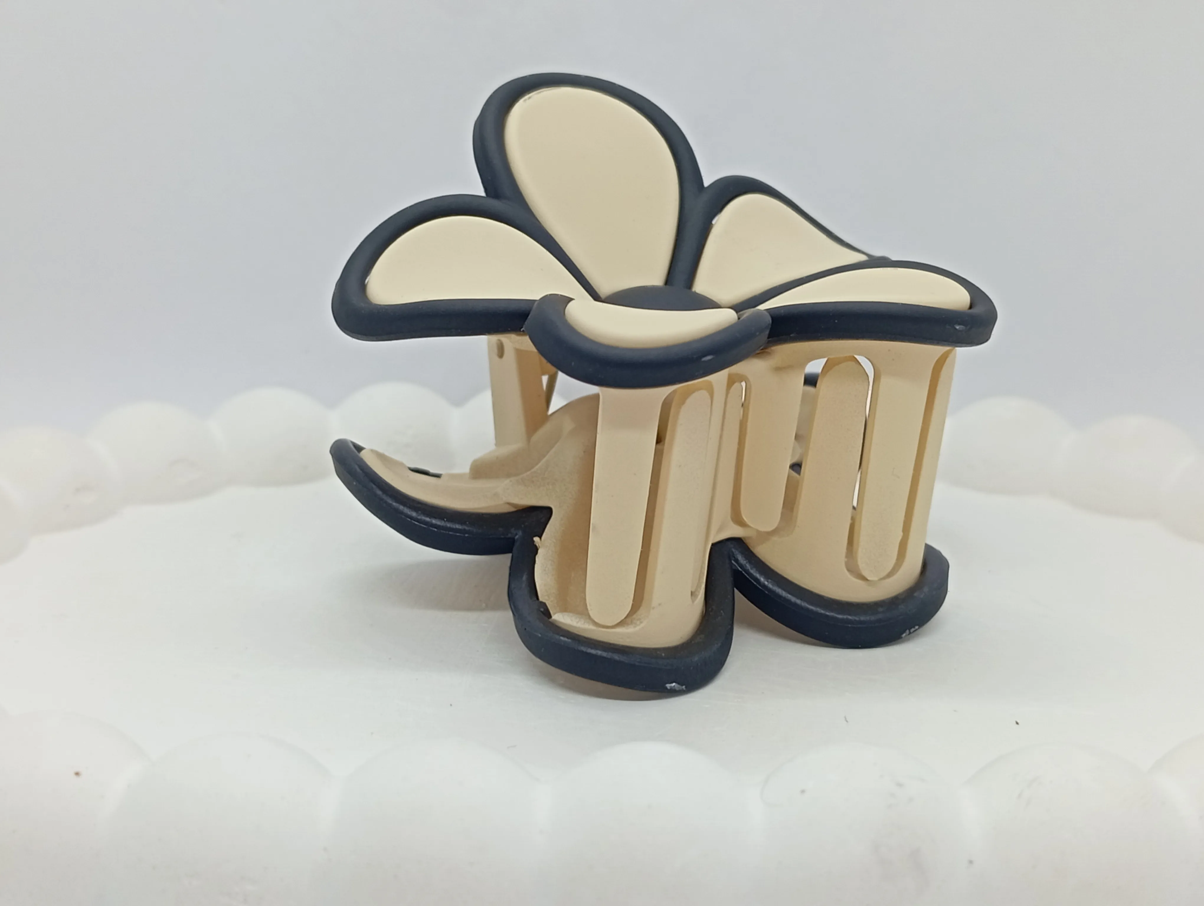 Flower-Shaped Hair Clip