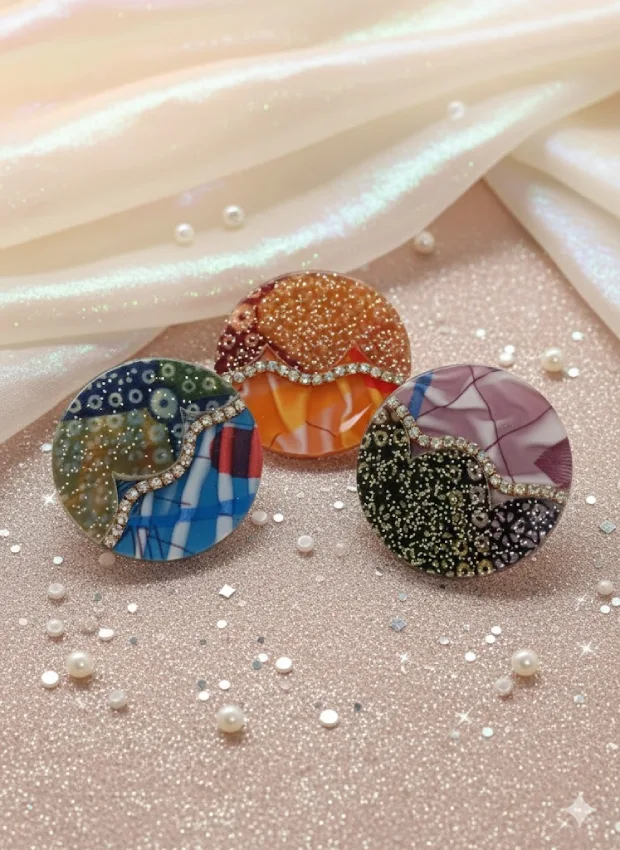 Round Saree Clip