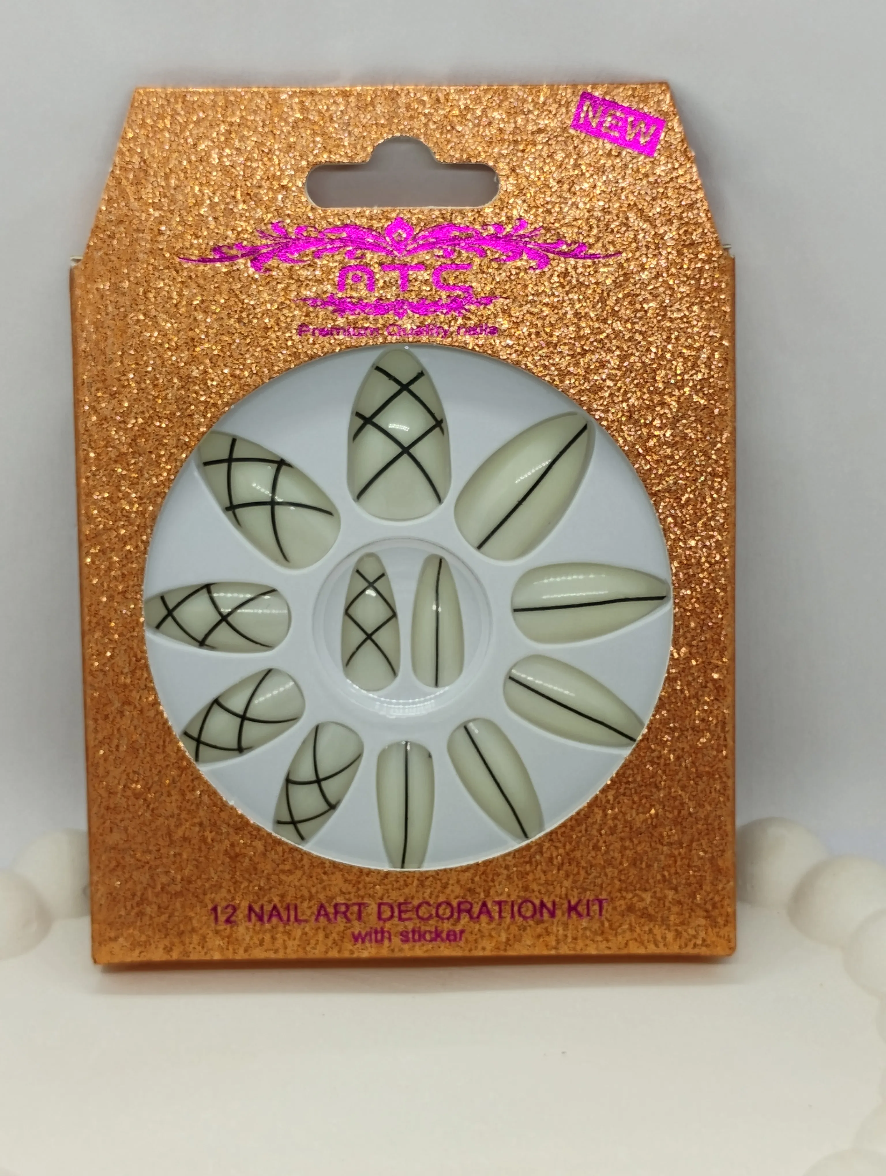 12 Nail Art Decoration Kit