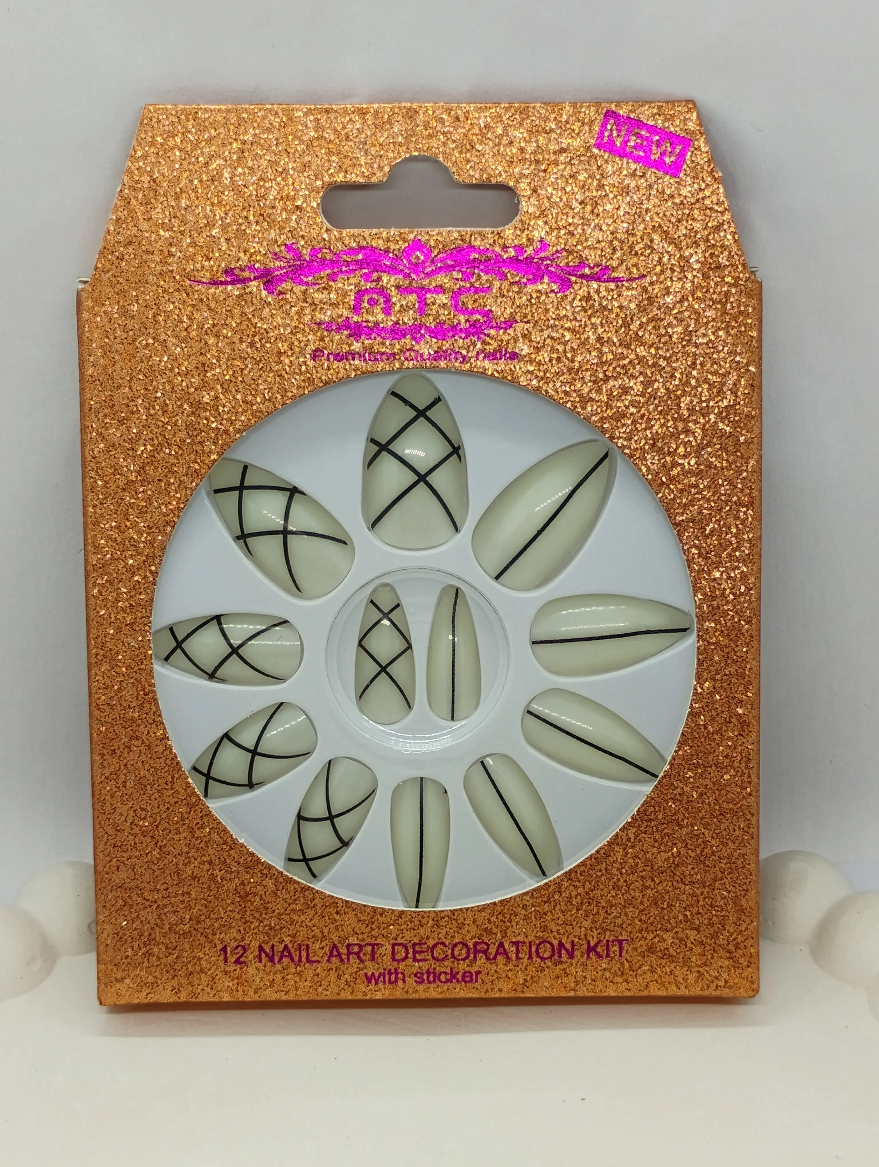 12 Nail Art Decoration Kit