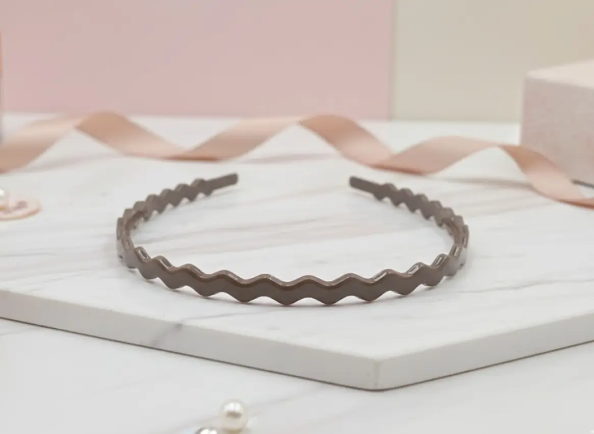 Wavy Hairband