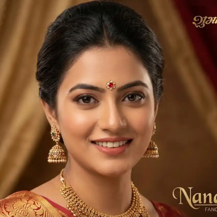 Nandini Fancy Bindi